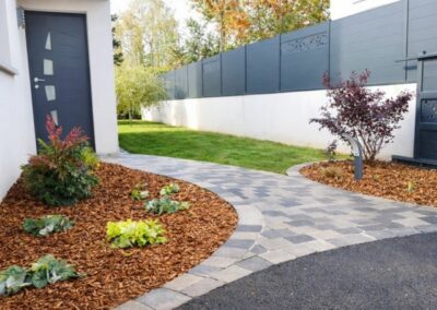 Aménagement entrée de jardin