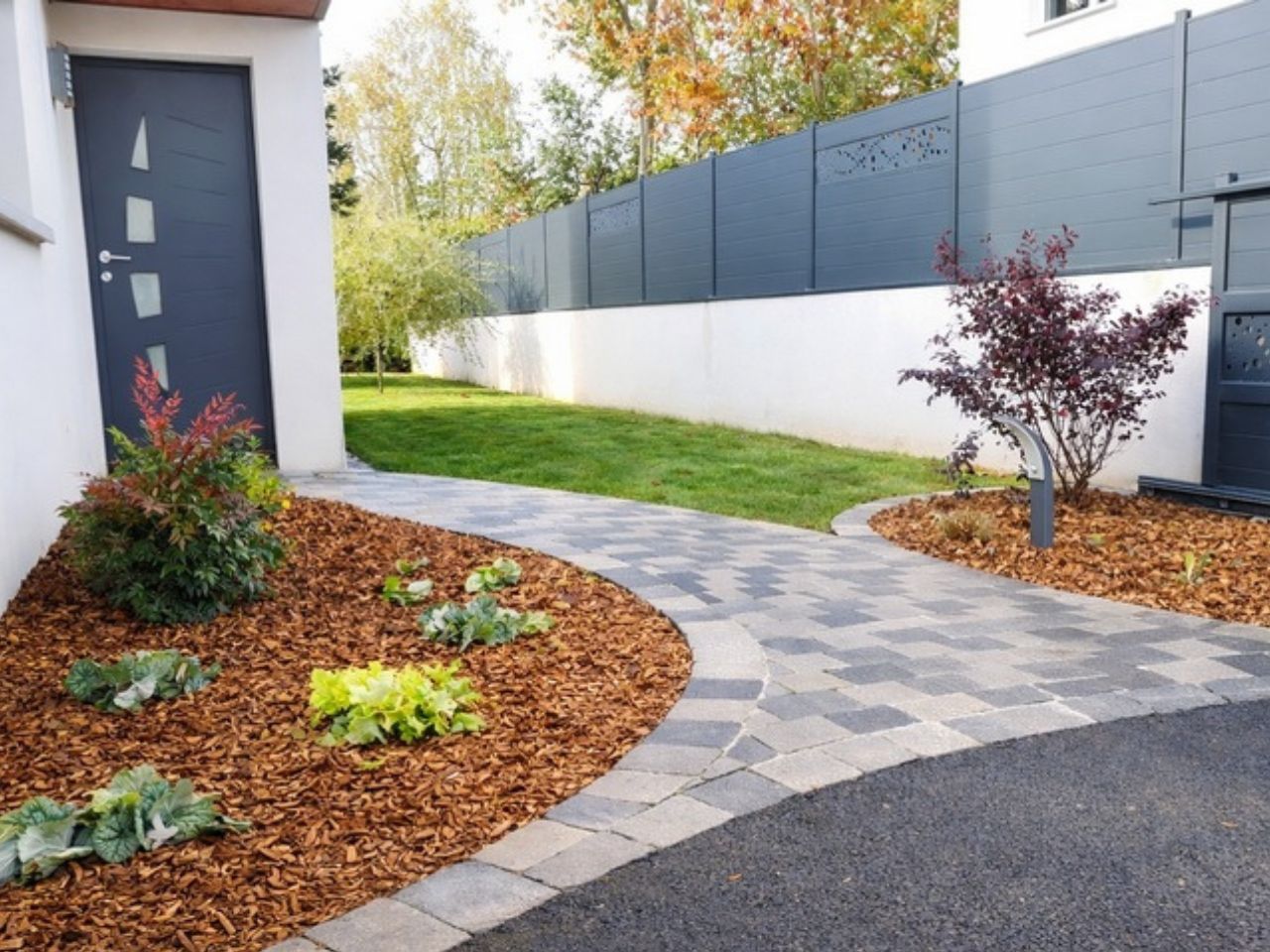 allée pavée en entrée de jardin